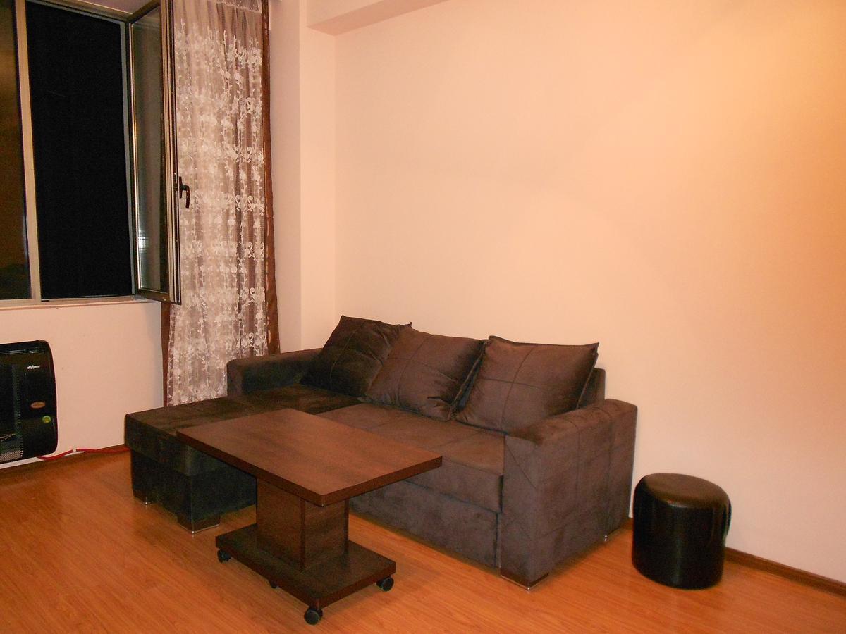 Ucha'S Apartment Батуми Екстериор снимка